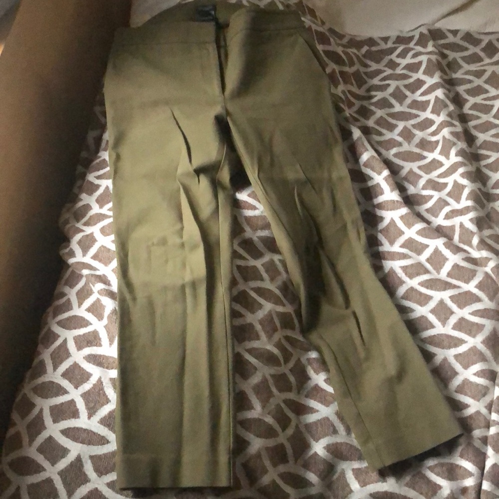 Ann Taylor ankle pants in olive green